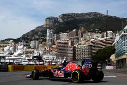 Carlos Sainz Jr., Scuderia Toro Rosso STR11