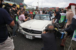 Льюіс Хемілтон, Mercedes AMG F1 на параді пілотів