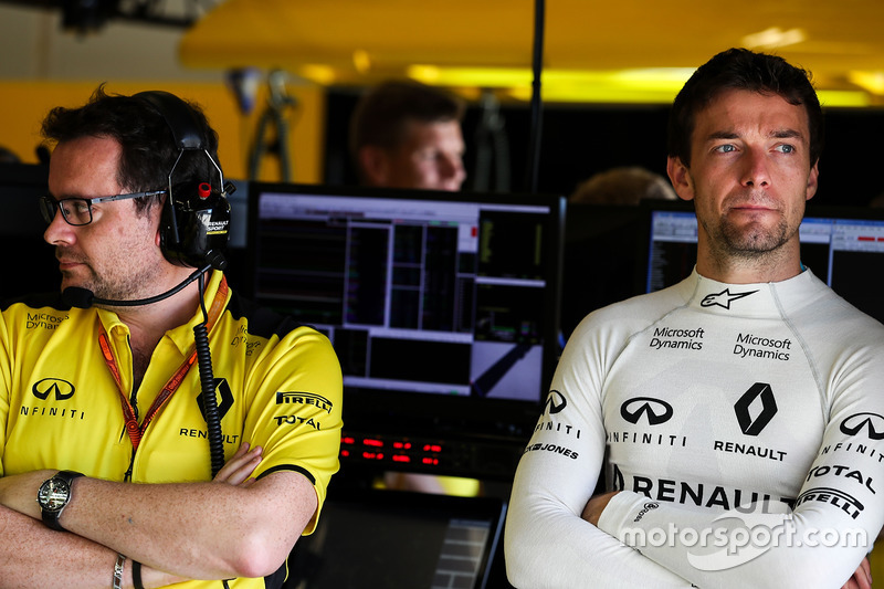 Julien Simon-Chautemps, Renault Sport F1 Team carrera ingeniero con Jolyon Palmer, Renault Sport F1 