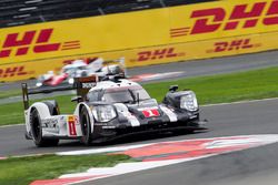 #1 Porsche Team Porsche 919 Hybrid: Timo Bernhard, Mark Webber, Brendon Hartley