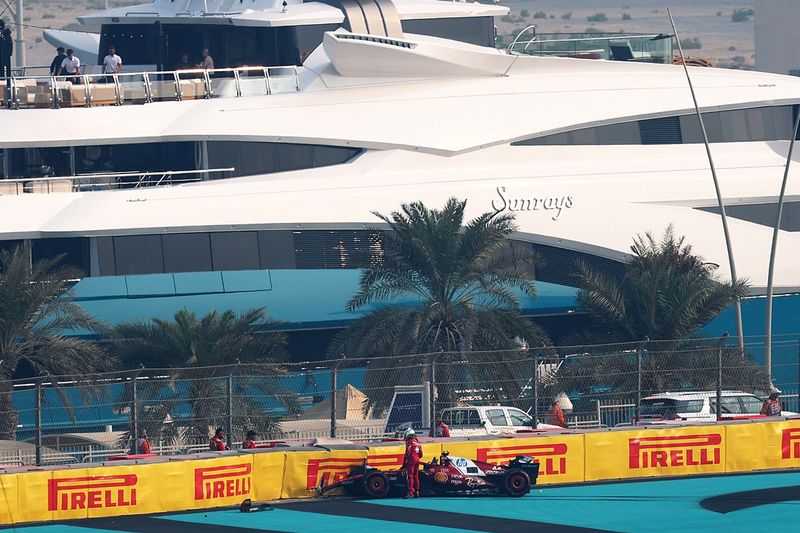 Lewis Hamilton, accident de Ferrari