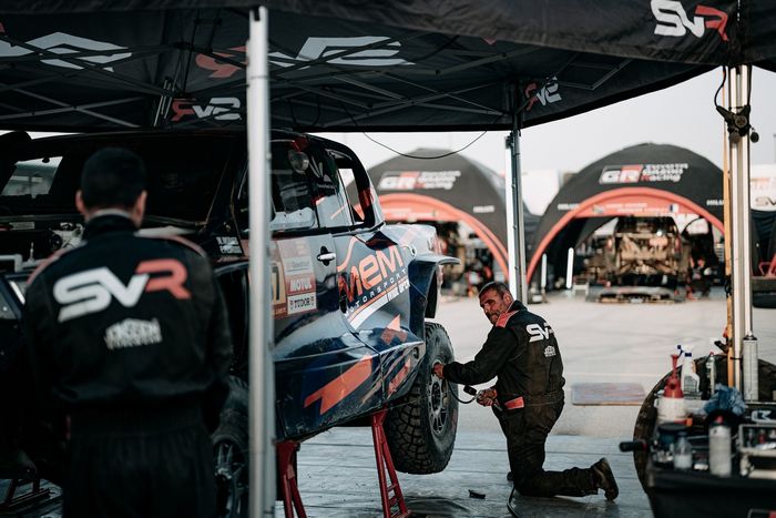 Механик за работой