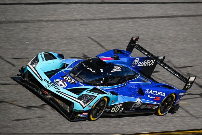 #60 Acura Meyer Shank Racing w/Curb Agajanian Acura ARX-06: Tom Blomqvist, Colin Braun, Scott Dixon