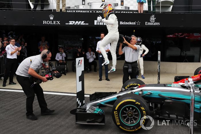 Ganador de la carreraLewis Hamilton, Mercedes AMG F1 W08