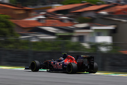 Карлос Сайнс, Scuderia Toro Rosso STR11