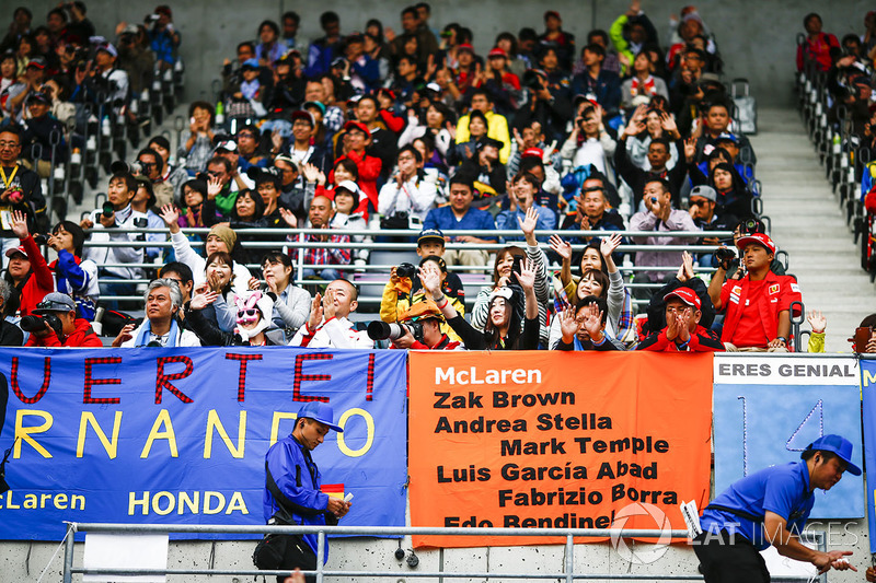 Fans with messages for McLaren personnel