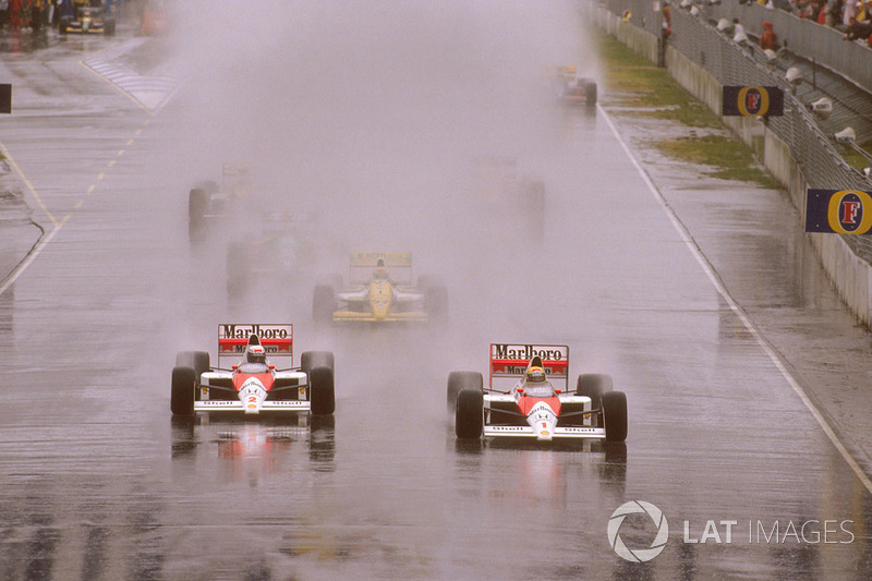 Ayrton Senna, McLaren MP4/5 Honda and Alain Prost, McLaren MP4/5 Honda, Pierluigi Martini, Minardi M189 Ford