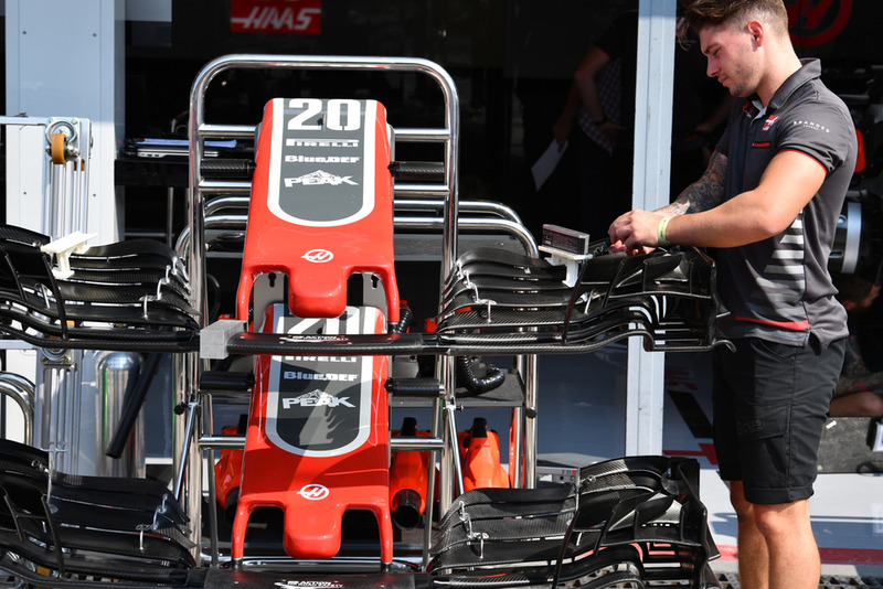 Haas F1 Team VF-18, ніс і передні антикрила