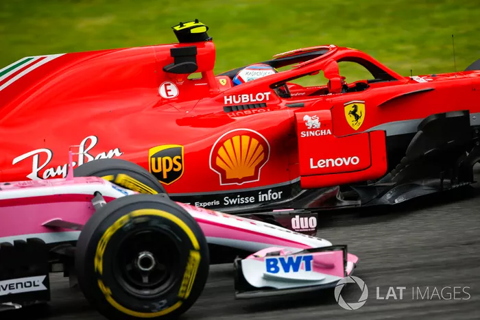 Kimi Raikkonen, Ferrari SF71H, Sergio Perez, Racing Point Force India VJM11 