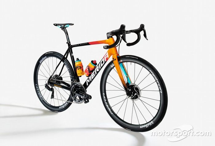 Team Bahrain Merida McLaren