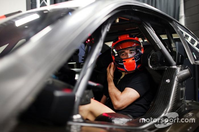 Robert Kubica, Testy w symulatorze BMW Motorsport