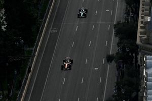 Oscar Piastri, McLaren, Lance Stroll, Aston Martin Racing