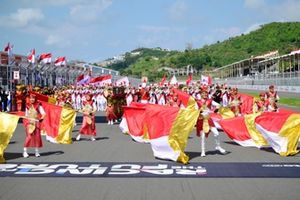 Espectáculo de danza en la parrilla