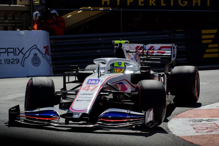 Mick Schumacher, Haas VF-21