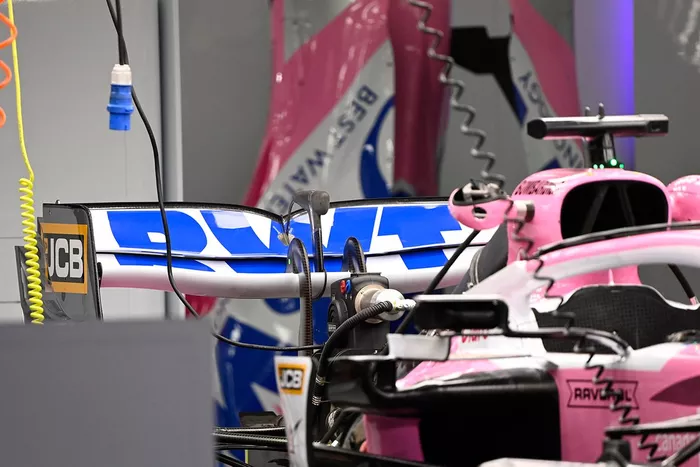 Detalle del alerón trasero del Racing Point RP20