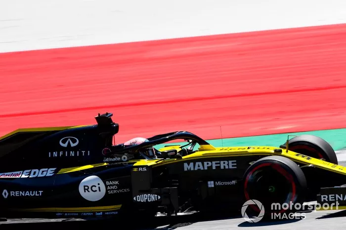 Daniel Ricciardo, Renault F1 Team R.S.19