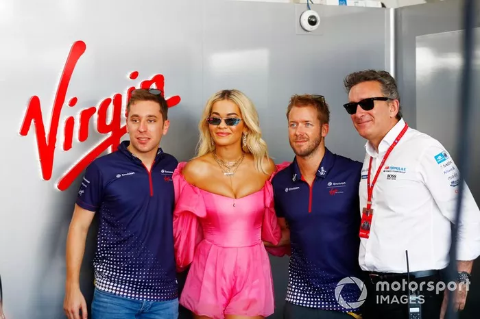 La cantante Rita Ora, Robin Frijns, Envision Virgin Racing, Sam Bird, Envision Virgin Racing, Audi e-tron FE05, Alejandro Agag, CEO, Formula E