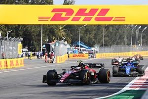 Zhou Guanyu, Alfa Romeo C43, Alex Albon, Williams FW45