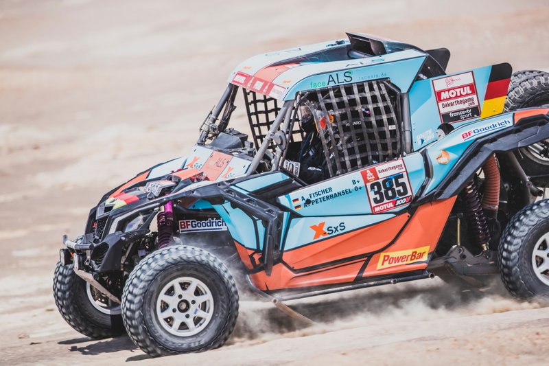 #385 SxS Racing4Charity-Team Face ALS: Annett Fischer, Andrea Peterhansel