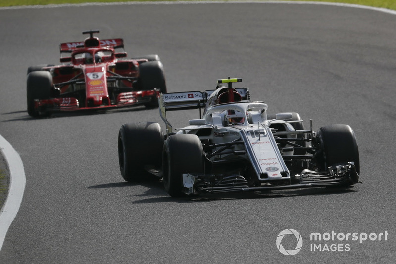 Шарль Леклер, Sauber C37, Себастьян Феттель, Ferrari SF71H