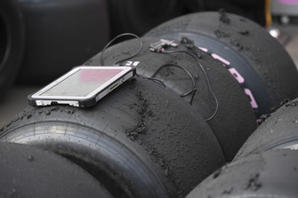 Pirelli tyres