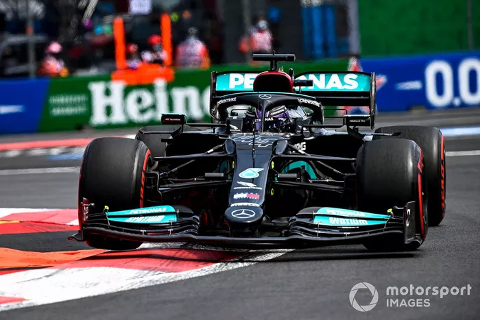 Lewis Hamilton, Mercedes W12