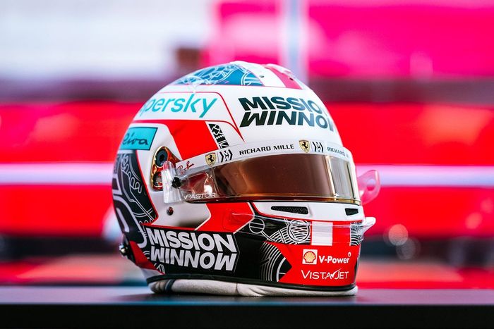 Casco especial de Charles Leclerc, Ferrari para el GP de Estados Unidos 