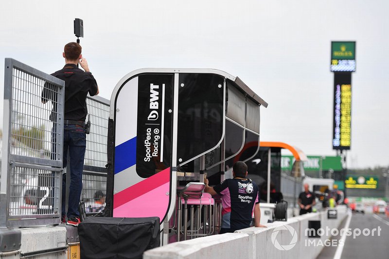 Suzuka pitlane on Friday