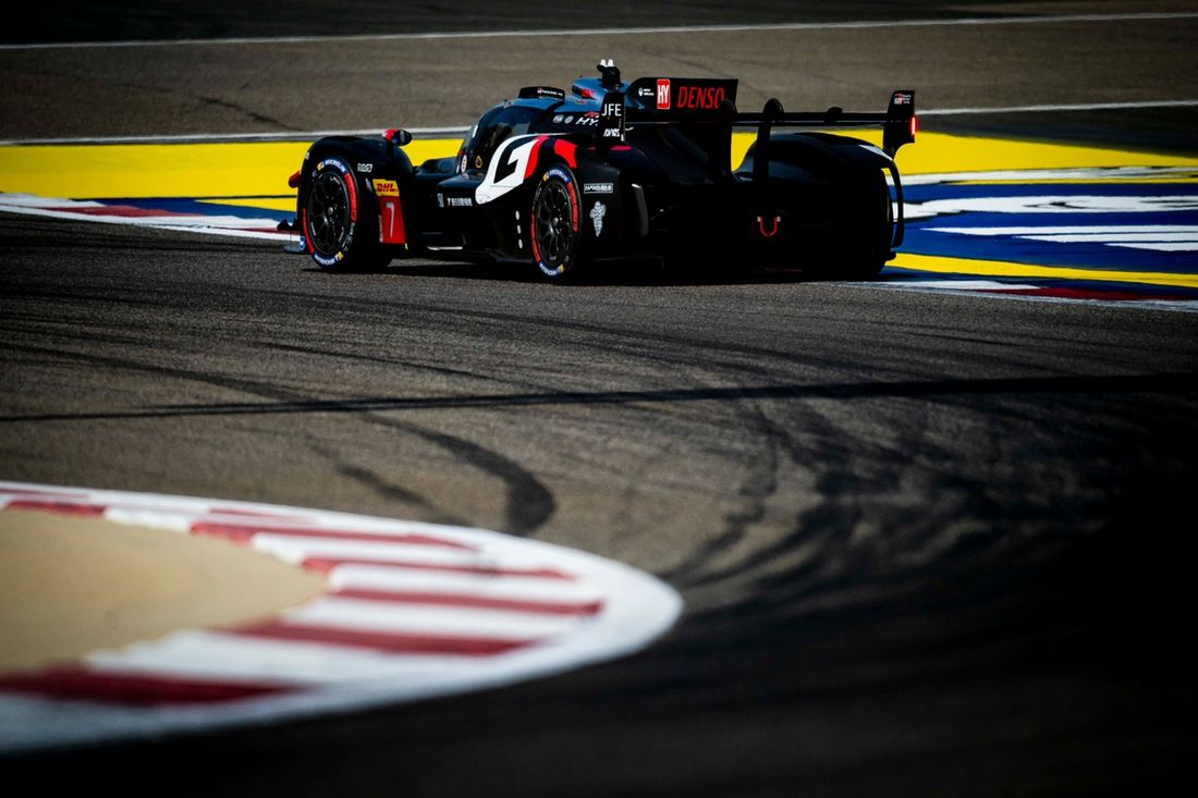 #7 Toyota Gazoo Racing Toyota GR010 - Híbrido: Mike Conway, Kamui Kobayashi, Nyck de Vries