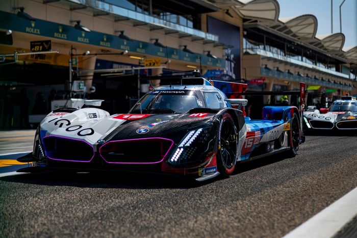 #15 BMW M Team WRT BMW M Hybrid V8: Raffaele Marciello, Kevin Magnussen