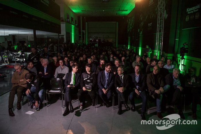 Presentación Kawasaki ZX-10RR