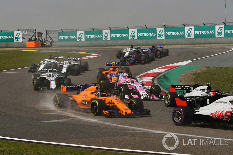 Fernando Alonso, McLaren MCL33 startta