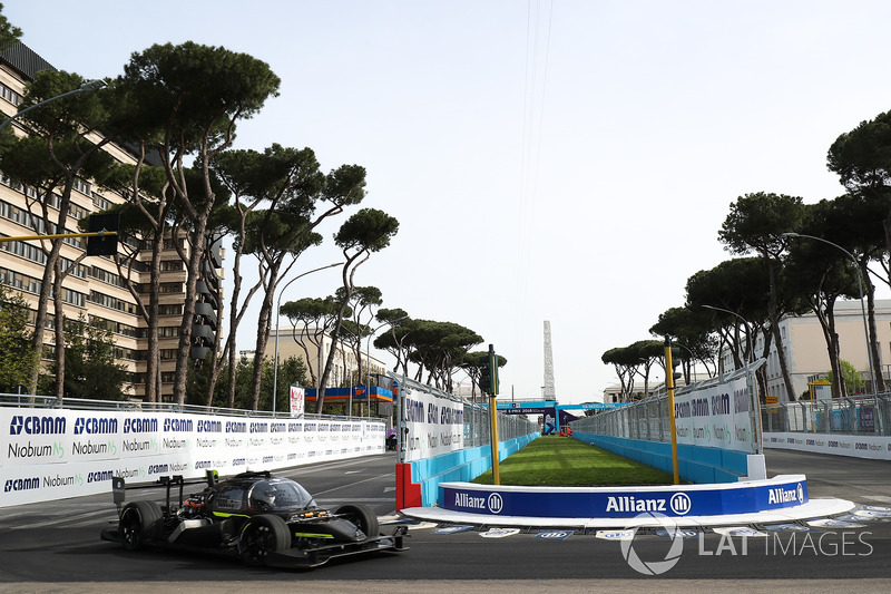 Mobil tes Roborace