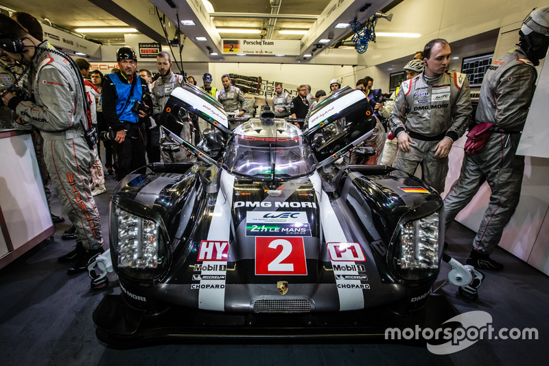 Ganadores de la pole #2 Porsche Team Porsche 919 Hybrid: Romain Dumas, Neel Jani, Marc Lieb regresan