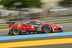 #71 AF Corse Ferrari 488 GTE: Davide Rigon, Sam Bird, Miguel Molina