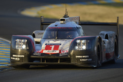 #1 Porsche Team Porsche 919 Hybrid: Neel Jani, Andre Lotterer, Nick Tandy