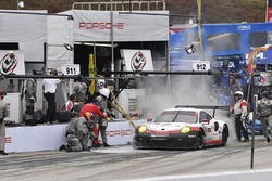 #912 Porsche Team North America Porsche 911 RSR: Gianmaria Bruni, Laurens Vanthoor, Earl Bamber