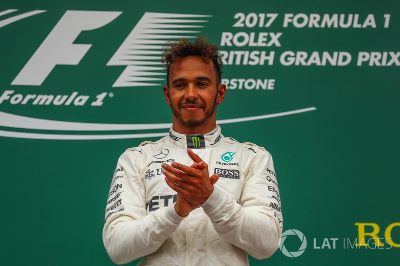 Race winner Lewis Hamilton, Mercedes AMG F1 celebrates on the podium