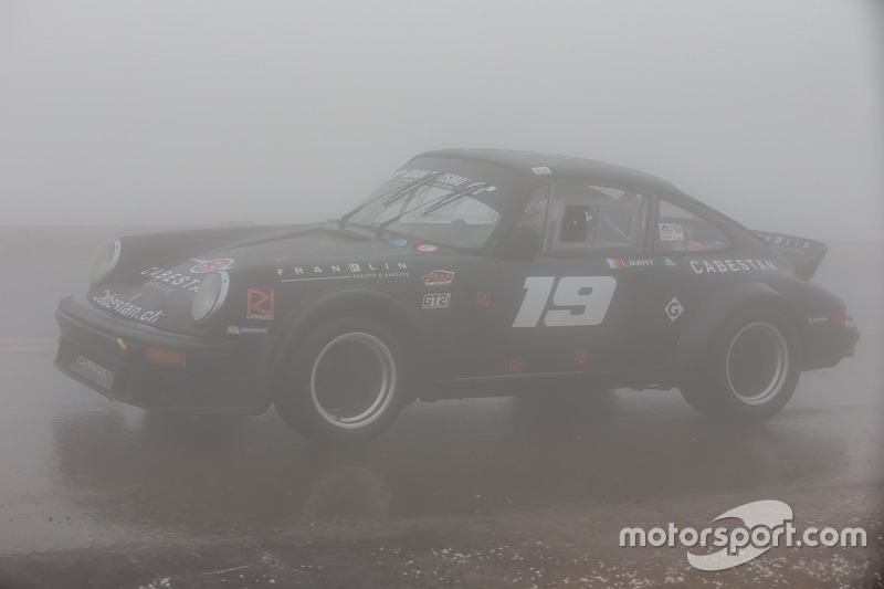#19 Porsche 911 SC 3.0l Gr4: Laure Many
