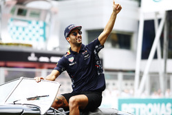 Daniel Ricciardo, Red Bull Racing, waves on the drivers parade