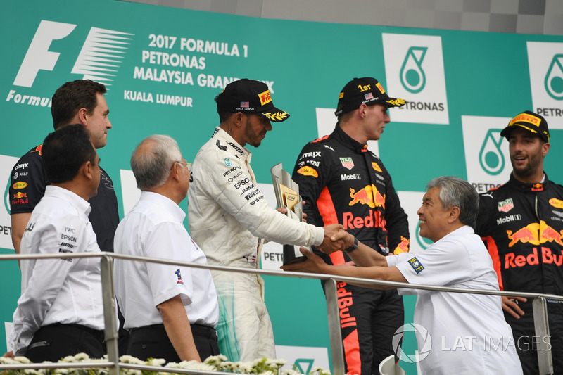 Lewis Hamilton, Mercedes AMG F1 on the podium