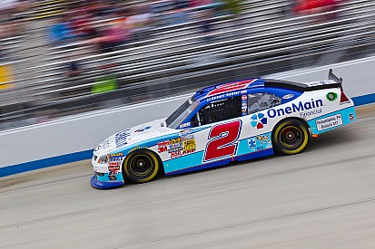 Elliott Sadler Heads To Chicagoland