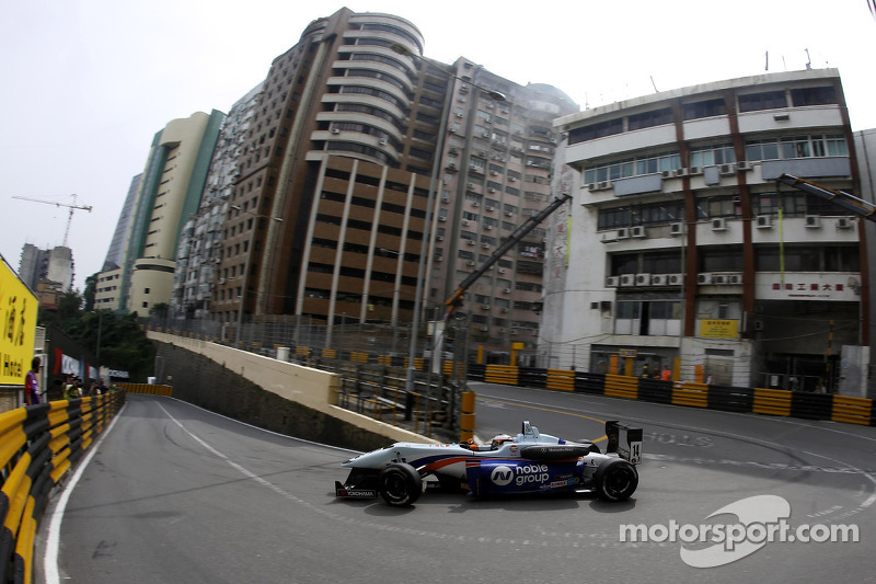 Rosenqvist on provisional pole for Macau