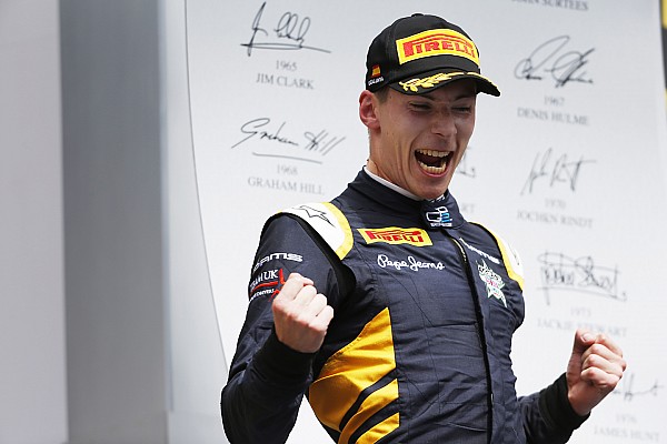 GP2: Lynn contiene a Vandoorne para ganar la carrera 2