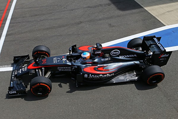 Alonso fala em final de semana “menos difícil” na Hungria