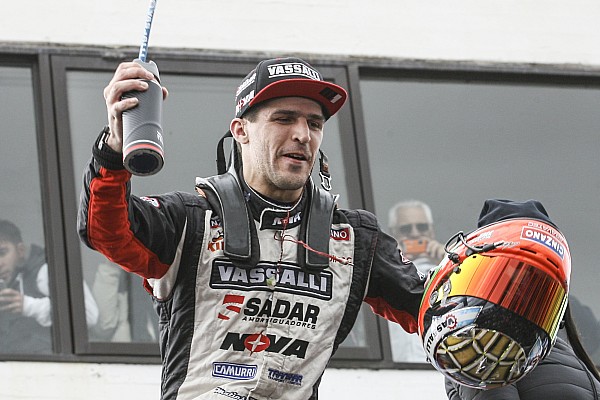 Para la historia: Rossi largó último y ganó en Olavarría