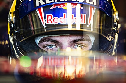 Exclusief interview: Jos Verstappen racet voorlopig niet: 'Max belangrijker'
