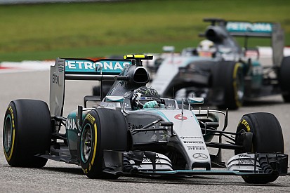 Nico Rosberg geeft de wind de schuld van fout in Austin