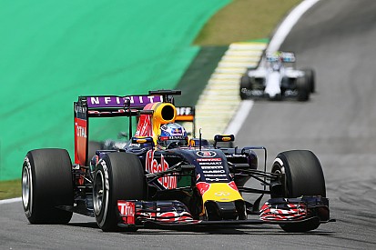 Daniel Ricciardo baalt: 'Nieuwe motor nauwelijks beter'