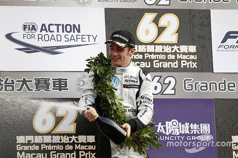 Leclerc tankt zelfvertrouwen met tweede plaats in Macau